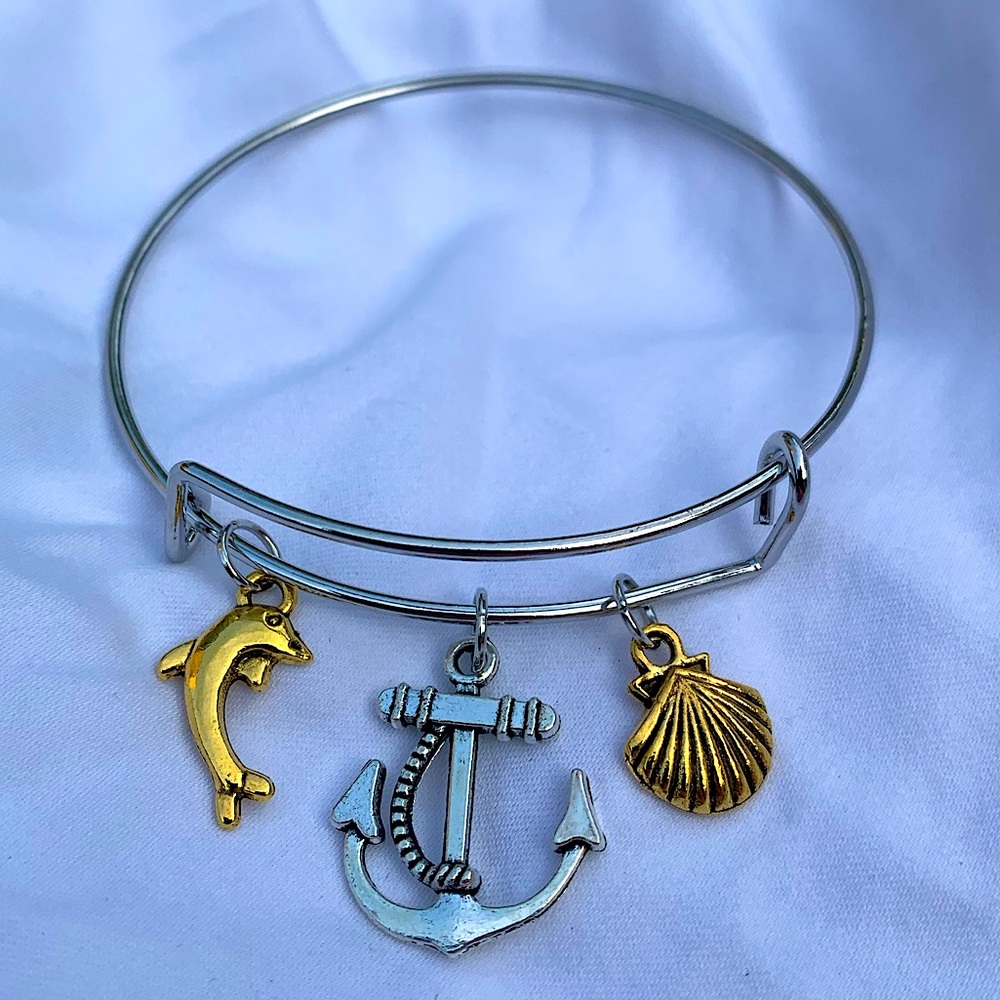 Brand New! Handmade! Adjustable Charm Bangle Bracelet!